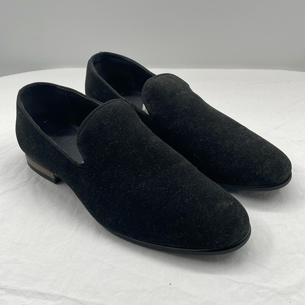 Like NEW! AZAR Black Comfortable Shoes Loafers. Men’s 6.5.